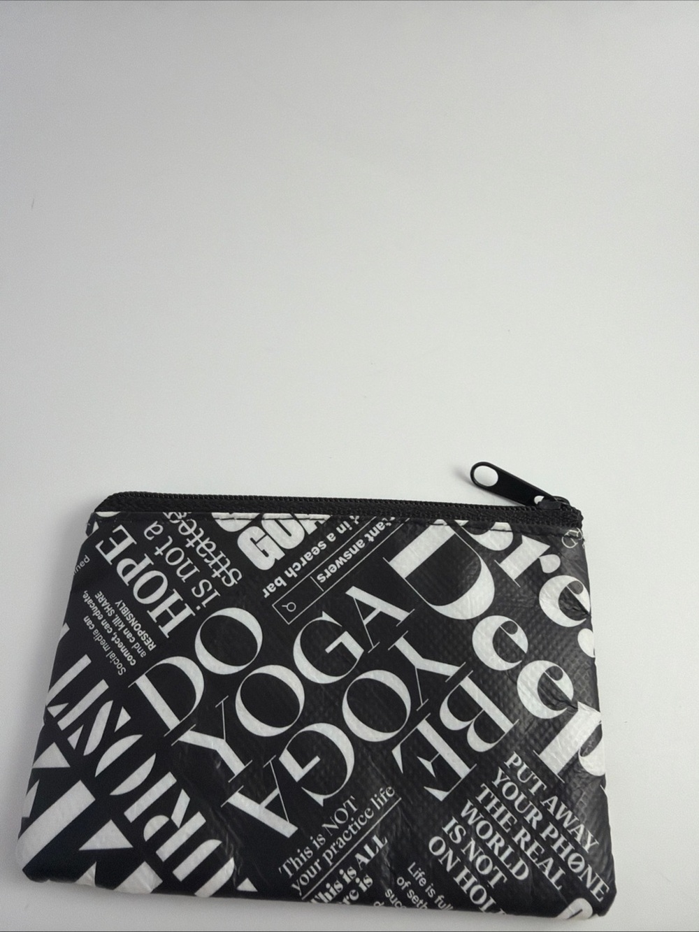 Lululemon Manifesto Zipper Pouch Coin Purse Card Holder Black & White